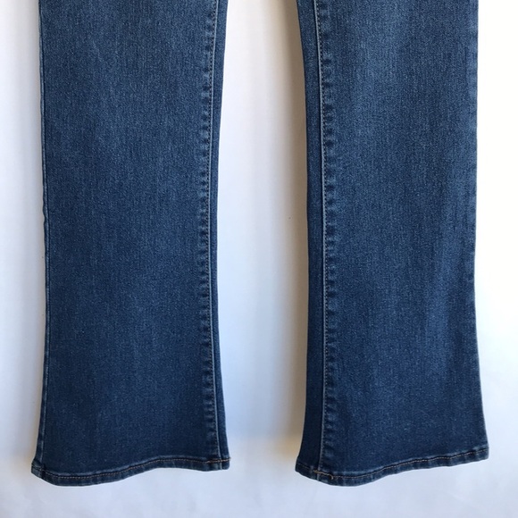 Midrise bootcut medium dark blue jeans, size 7 - Picture 4 of 11